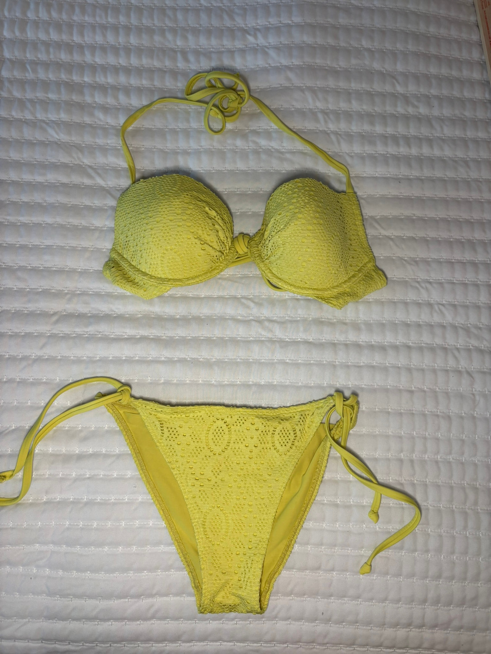 H&M Yellow Crochet Bikini Set Halter Tie Side Size 34B and 4